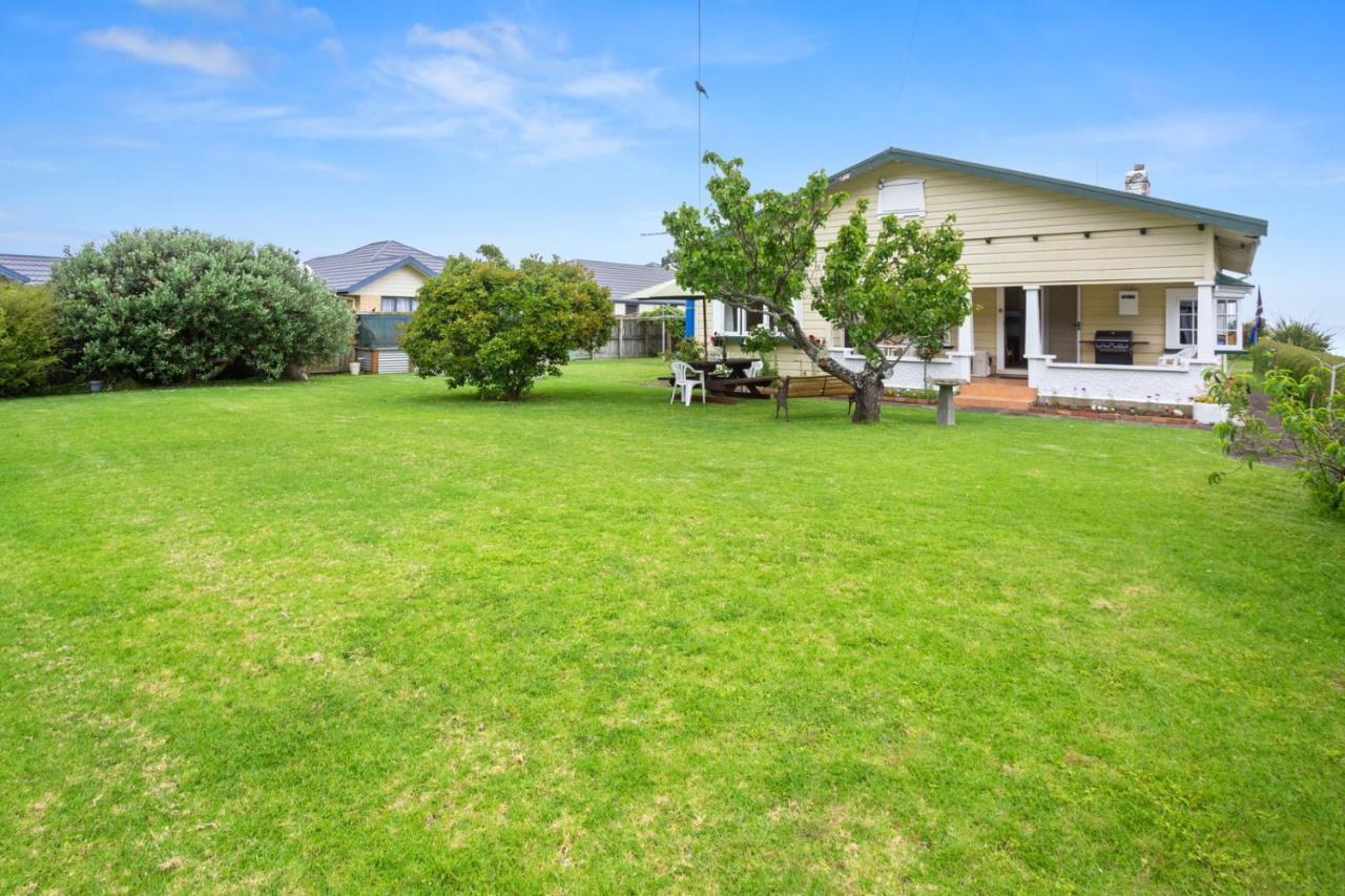 Whare Nui On Rennie - Thames Holiday Home Exterior photo