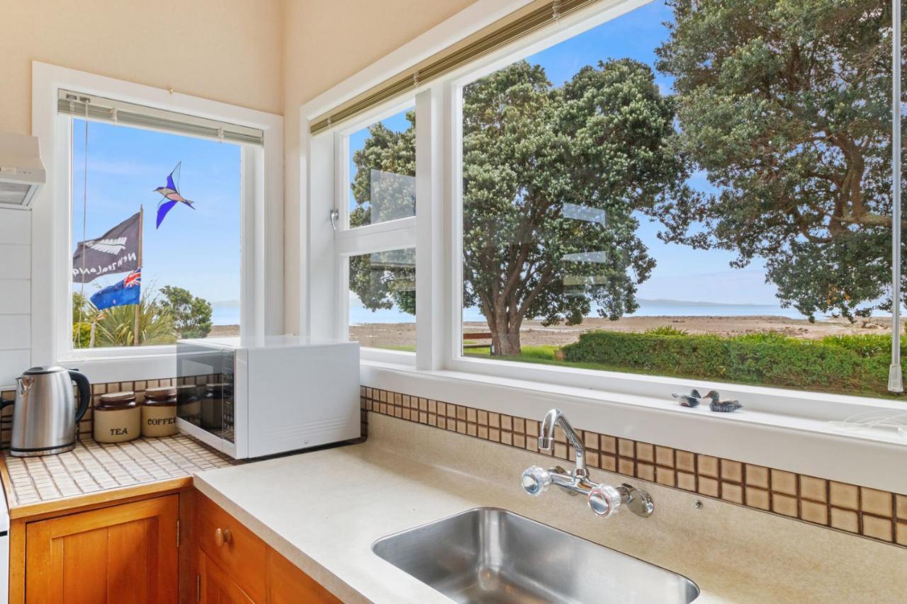 Whare Nui On Rennie - Thames Holiday Home Exterior photo